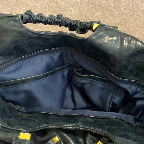 Big Buddha Navy purse - Picture 6 of 8